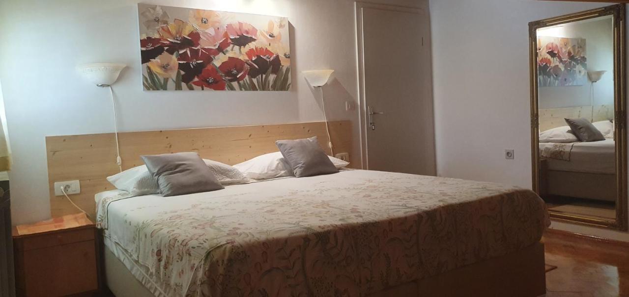 Aneli Rooms & Apartament Rovinj Exterior foto
